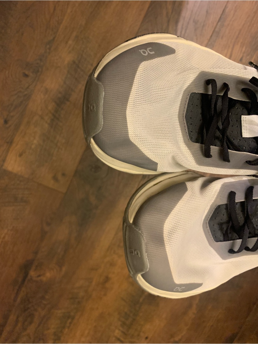 On Running Men's Trainer in Cream and Gray with Black Accents - Picture 5 of 13